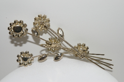 +MBA #98-376  "Vintage Silvertone Clear Crystal Rhinestone Multi Flower Pin"