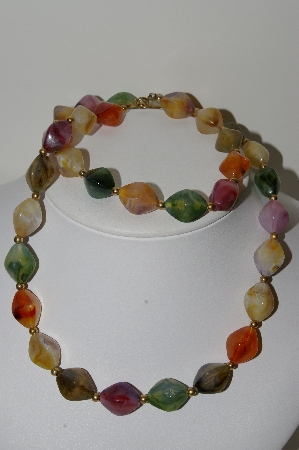 +MBA #98-060  "Vintage Goldtone Gemstone Look Acrylic Bead Necklace"