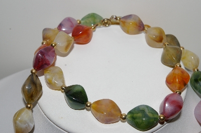 +MBA #98-060  "Vintage Goldtone Gemstone Look Acrylic Bead Necklace"