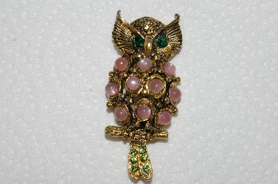 +MBA #98-182  "Vintage Goldtone Fancy Owl Pin"