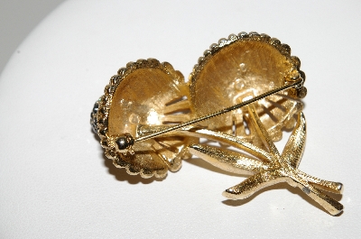 +MBA #99-435  "Vintage Goldtone Double Flower Brooch"