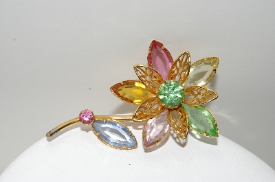+MBA #99-451  "Vintage Goldtone Multi Colored Rhinestone Flower Pin"