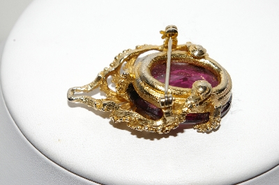 +MBA #99-422  "Vintage Goldtone Purple Glass Stone Pin"