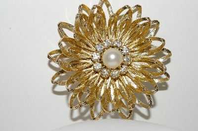+MBA #99-572  "Vintage Goldtone Large Faux Pearl & Clear Rhinestone Brooch"