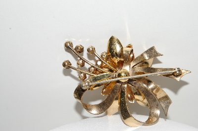 +MBA #99-604  "CrC 12K Gold Filled Multi Colored Crystal Rhinestone Flower Pin"