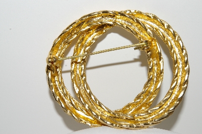 +MBA #99-578  "Vintage Goldtone Large Double Ring Brooch"
