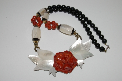 +MBA #99-631  "Vintage Mother Of Pearl, Wood & Acrylic Bead Inlay Necklace"