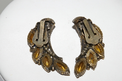 +MBA #99-556  "Vintage Antiqued Goldtone Blue Rhinestone Clip On Earrings"