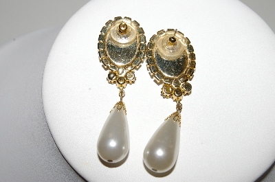 +MBA #99-053  "Vintage Goldtone Clear Crystal Rhinestone & Faux Pearl Drop Pierced Earrings"