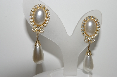 +MBA #99-053  "Vintage Goldtone Clear Crystal Rhinestone & Faux Pearl Drop Pierced Earrings"