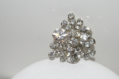 +MBA #99-528  " Vintage Silvertone Clear Crystal Rhinestone Pin"