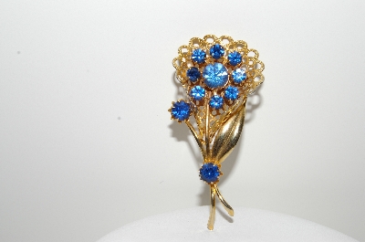 +MBA #99-059  "Vintage Gold Plated Fancy Blue Rhinestone Flower Pin"