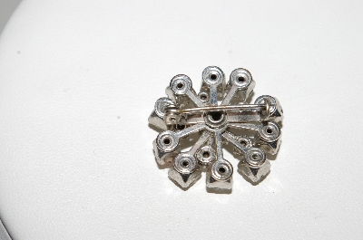 +MBA #99-007  "Vintage Silvertone Clear Crystal Rhinestone Small Pin"