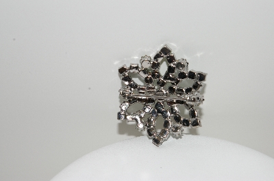 +MBA #99-447  "Vintage Silvertone Green & Blue Crystal Rhinestone  Pin"