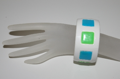 +MBA #98-047  "Vintage White, Blue & Green Plastic Bangle Bracelet"