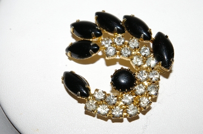 +MBA #99-030  "Vintage Goldtone Black Glass & Clear Crystal Rhinestone Pin"