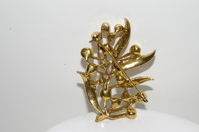 +MBA #99-015  "Vintage Gold Plated Faux Glass Pearl & Red Rhinestone Fancy Pin"