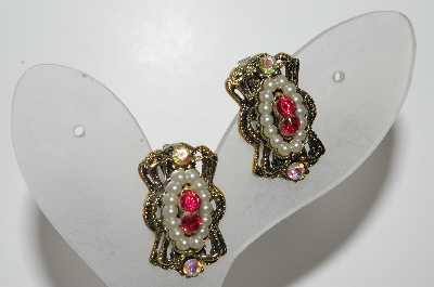 +MBA #41E-139  "Vintage Antiqued Goldtone Faux Pearl & Rhinestone Earrings"