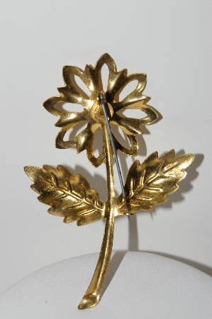 +MBA #41E-241  "Vintage Goldtone Large Flower Pin"