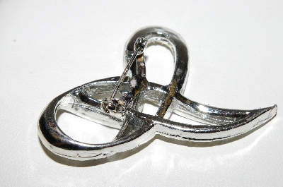 +MBA #41E-278  "Vintage Silvertone Clear Crystal Rhinestone Pin"