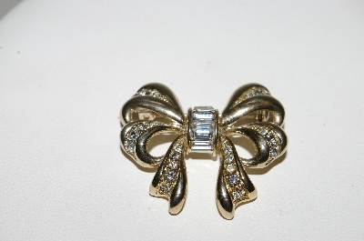 +MBA #41E-283   "Vintage Gold Plated Clear Crystal Rhinestone Small Bow Pin"