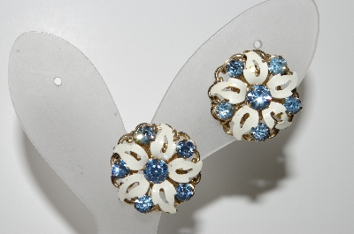 +MBA #41E-069  "Vintage Goldtone White Enamel & Blue Crystal Rhinestone Flower Earrings"