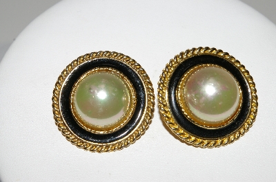 +MBA #41E-072  "Vintage Goldtone Black Enamel & Faux Glass Pearl Clip On Earrings"
