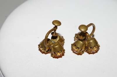 +MBA #41E-080  "Vintage Goldtone Citrine Colored Rhinestone Screw Back Earrings"