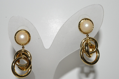 +MBA #41E-045  "Vintage Gold Plated Faux Pearl Pierced Earrings"
