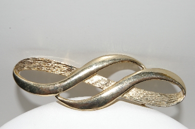 +MBA #E42-124  "Vintage Gold Plated Fancy Pin"