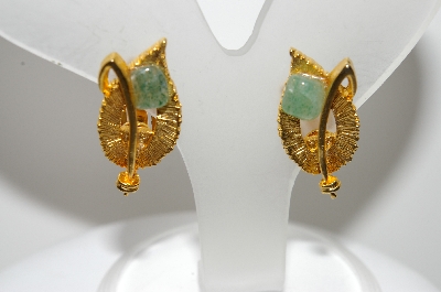 +MBA #E42-196   "Vintage Goldtone Green Polished Rock Leaf Style Clip On Earrings"