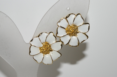 +MBA #E42-143  "Vintage Goldtone White Enamel Flower Earrings"