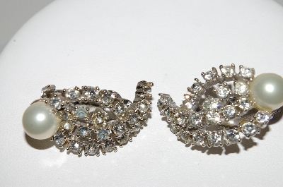 +MBA #E42-154  "Vintage Silvertone Clear Crystal Rhinestone & Faux Pearl Clip On Earrings"