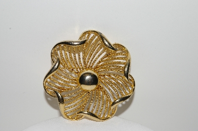 +MBA #E42-093  "Lisner Goldtone Fancy Flower Brooch"
