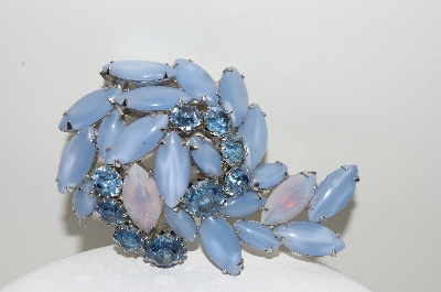 +MBA #E42-080  "Vintage Silvertone Fancy Blue Glass & Rhinestone Brooch"