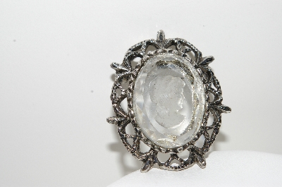 +MBA #E43-014  "Vintage Silvertone Glass Cameo Pin"