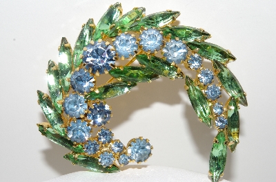 +MBA #E43-034  "Vintage Goldtone Blue & Green Rhinestone Pin"