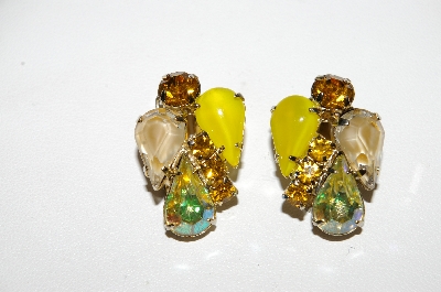 +MBA #E43-107  "Vintage Goldtone Yellow Glass & Rhinestone Clip On Earrings"