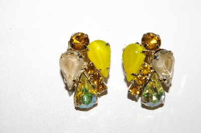 +MBA #E43-107  "Vintage Goldtone Yellow Glass & Rhinestone Clip On Earrings"