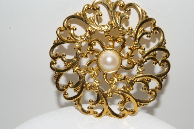 **MBA #E44-009   "Vintage Gold Plated Fancy Faux Glass Pearl Pin"
