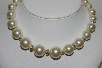 +MBA #E44-021   "Vintage Faux Pearl Bead Necklace"