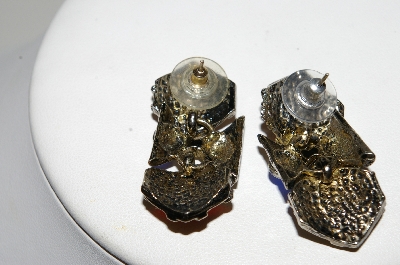 +MBA #E44-141   "Vintage Antiqued Gold Tone Red & Blue Stone Pierced Earrings"
