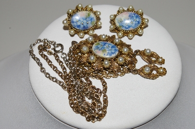 +MBA #E45-115   "Vintage Goldtone Hand Painted Floral Porcelain Pendant & Earring Set"