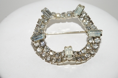 **MBA #E46-041   "Vintage Silvertone Fancy Clear Crystal Rhinestone Pin"