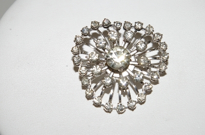 **MBA #E46-093   "Vintage Silvertone Clear Crystal Rhinestone Pin"