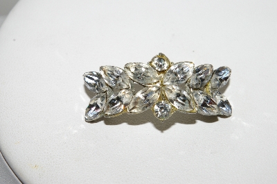 **MBA #E47-021   "Vintage Silvertone Clear Rhinestone Pin"