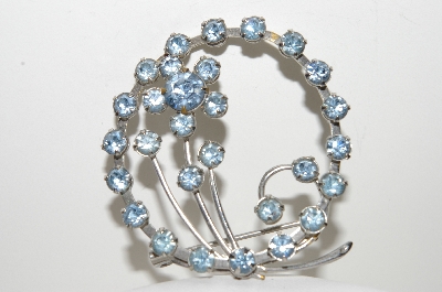**MBA #E47-030   "Vintage Silvertone Blue Rhinestone Pin"