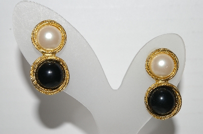 +MBA #91-109  "Vintage Goldtone Black Stone & Faux Pearl Pierced Earrings"