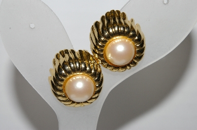 +MBA #91-148  "Monet Goldtone Faux Pearl Clip On Earrings"