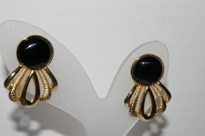 +MBA #91-093   "Vintage Gold Plated Black Glass Pierced Earrings"